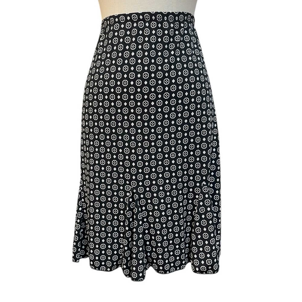 Cream and Black Knee-Length A-Line Skirt for Work